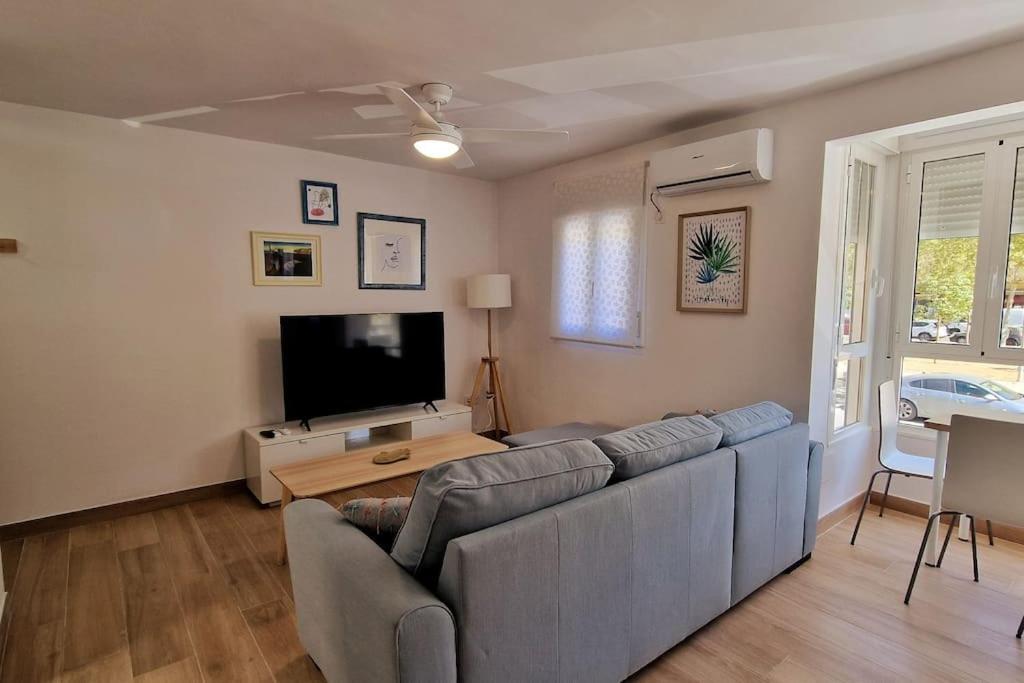 Moderno Apartamento Sevilla Zona Nervion. Wifi/Ac Sevilha Exterior foto