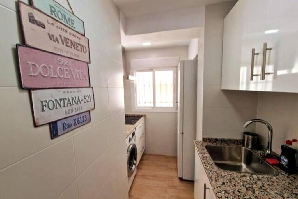 Moderno Apartamento Sevilla Zona Nervion. Wifi/Ac Sevilha Exterior foto